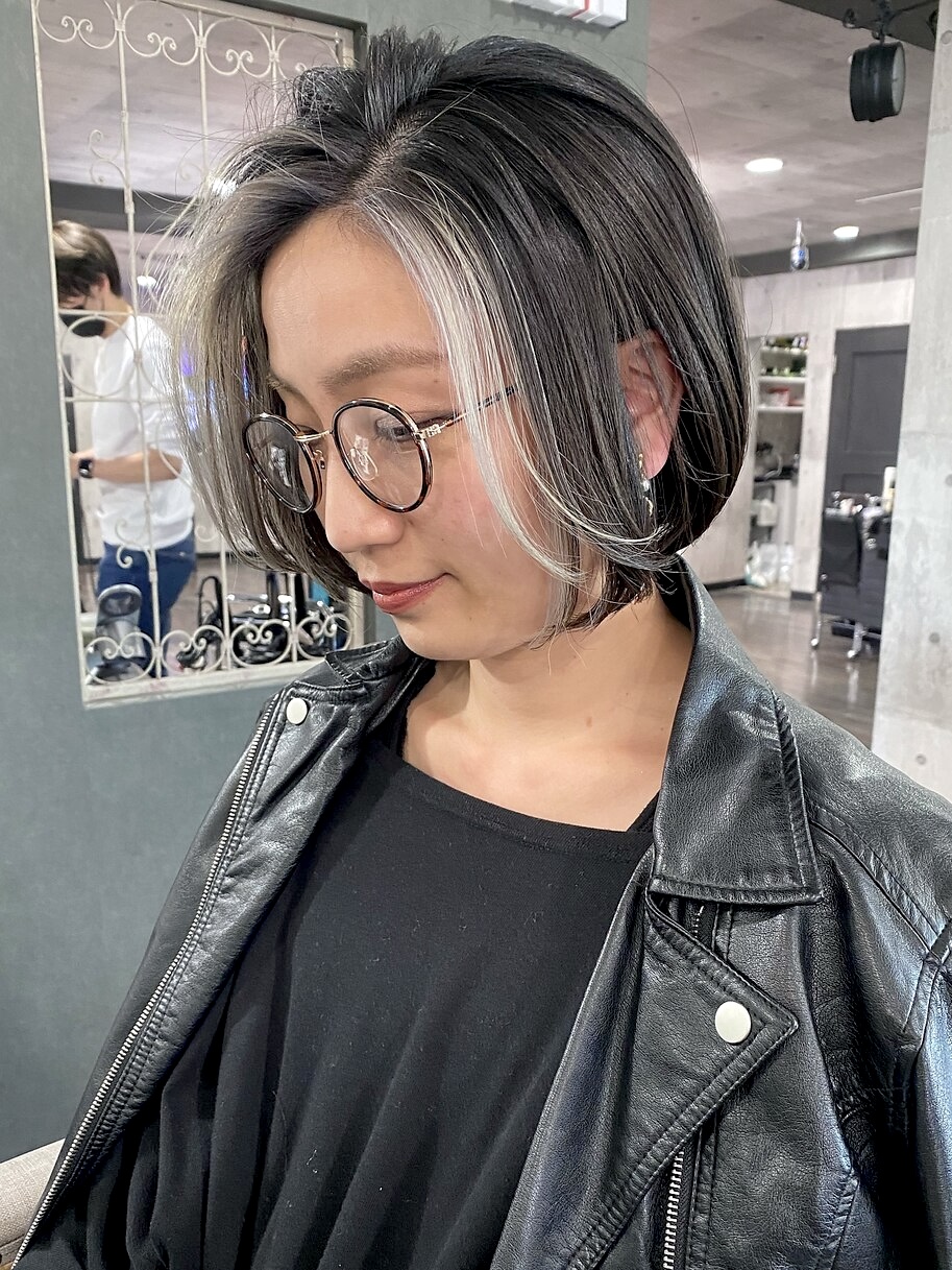 白髪に顔周りをブリーチ対策